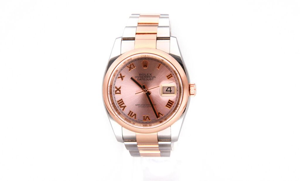 Rolex Datejust 116201 in Edelstahl und Everose Gold mit pinkfarbenem Zifferblatt. Automatikwerk Kaliber 3135, römische Indizes und klassische Datejust Ästhetik. Ein eleganter Zeitmesser mit höchster Präzision.