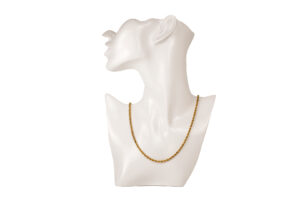 Hochwertige 585er Gold-Kordelkette, 62 cm lang und 7,3 g schwer. Zeitlose Optik, stabile Verarbeitung – jetzt im Geschäft erhältlich.