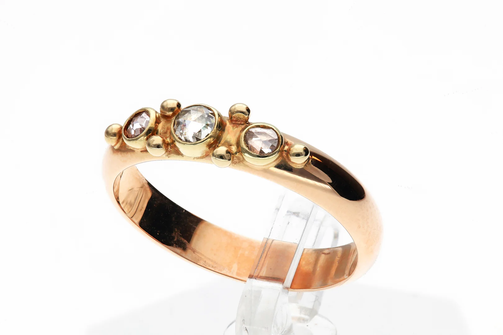 585er Goldring mit drei Altschliff-Diamanten ca. 0,30 ct