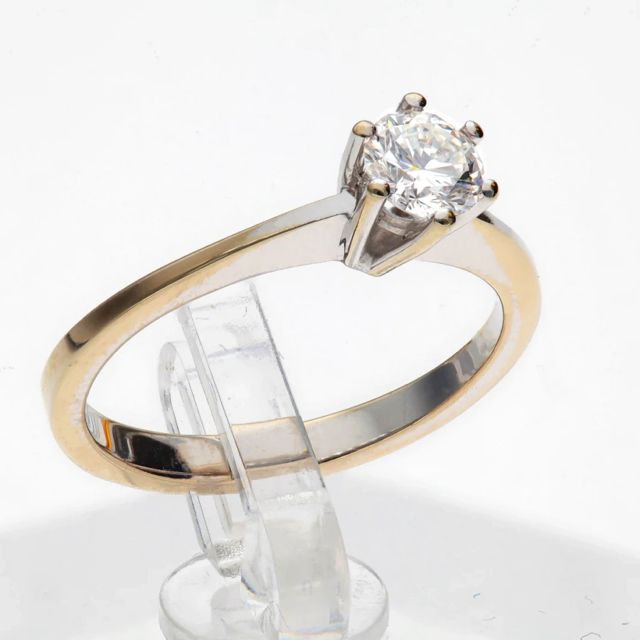 750er Goldring mit 0,36 ct Brillant